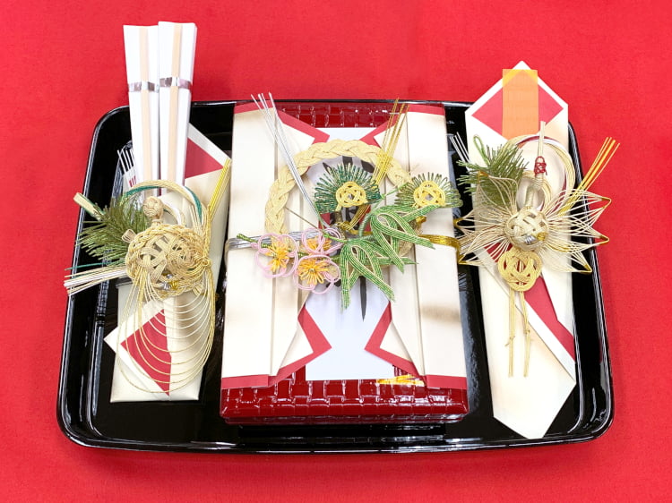 結納品 紅（べに） - 略式結納 3品セット – 日本の四季・行事の店 木瓜屋
